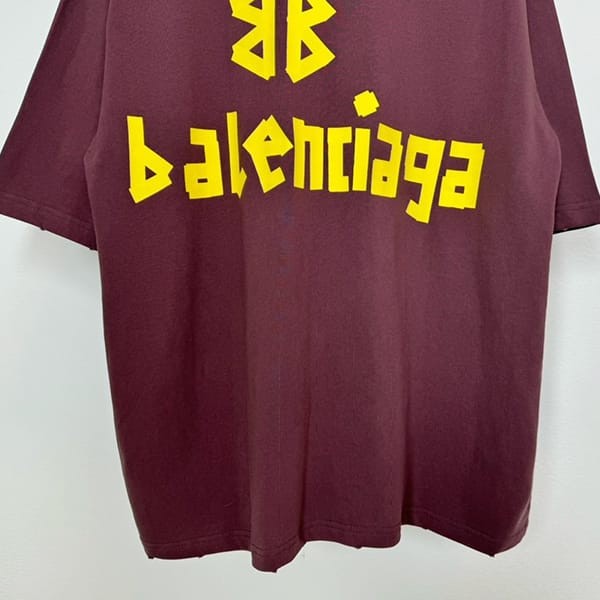 売上総額１位！バレンシアガ n級品 TAPE TYPEロゴ 半袖 Tシャツ baz63564